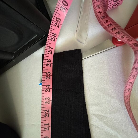 Athleta Hanover Refined V-Neck Sweater Size Medium - Picture 6 of 7